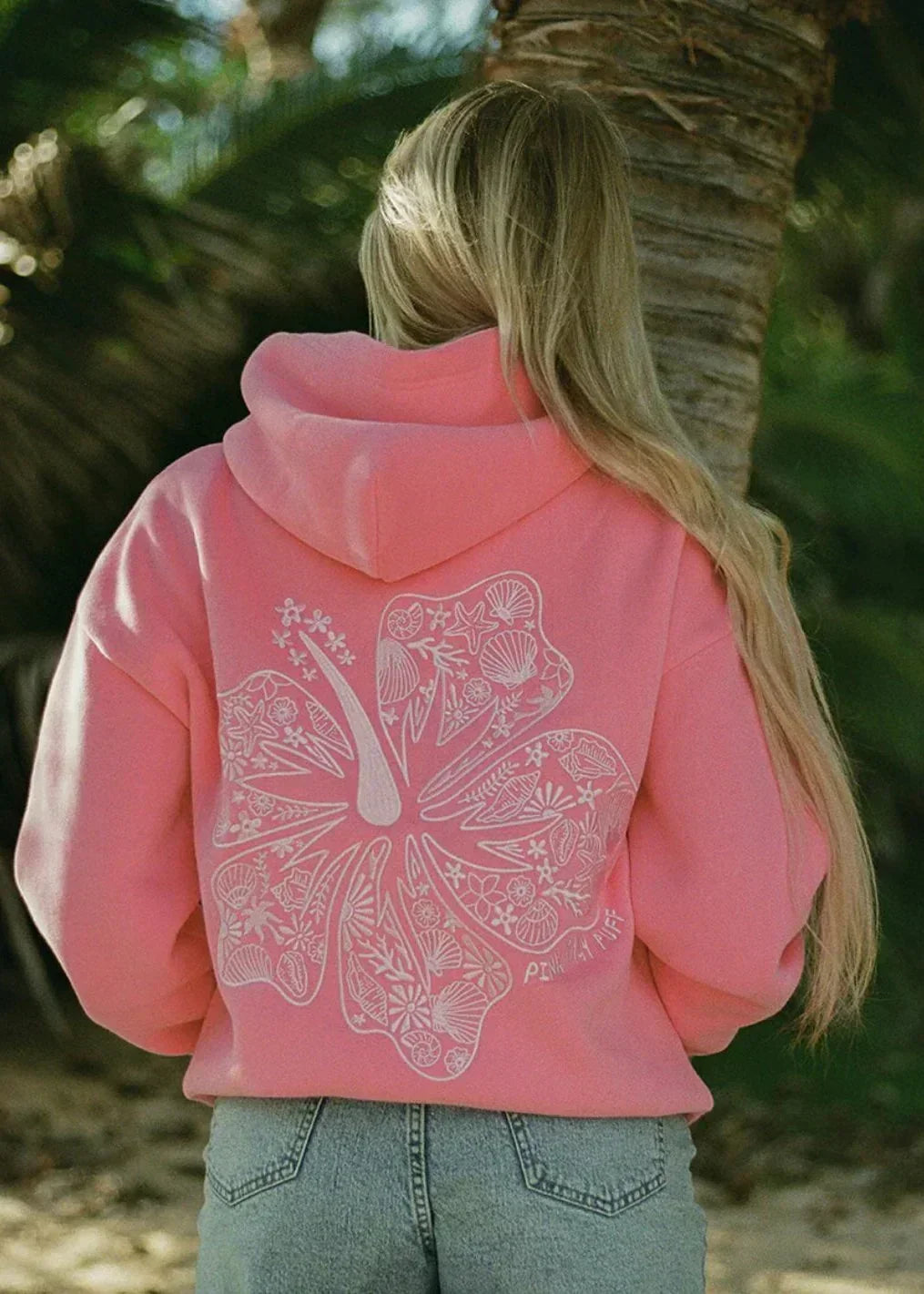 Bluza z kapturem oversize z tropikalnym nadrukiem – wygodna odzież streetwear
