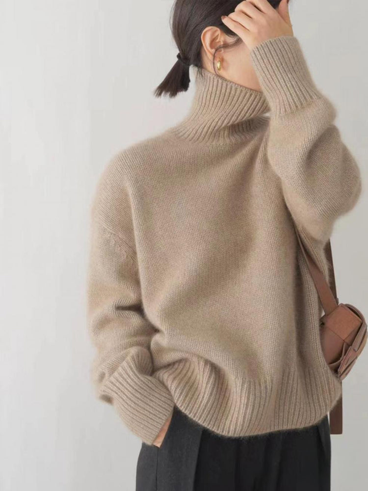 Damski sweter z golfem z kaszmiru