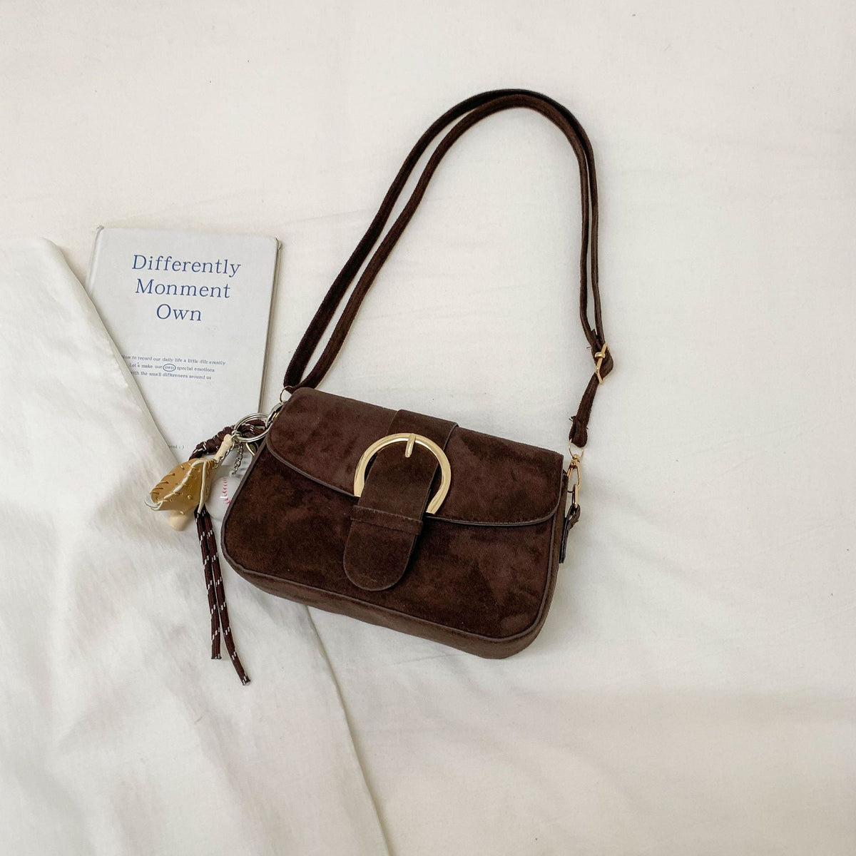 Elegancka zamszowa torebka crossbody