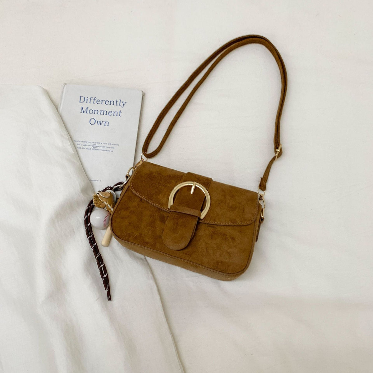 Elegancka zamszowa torebka crossbody