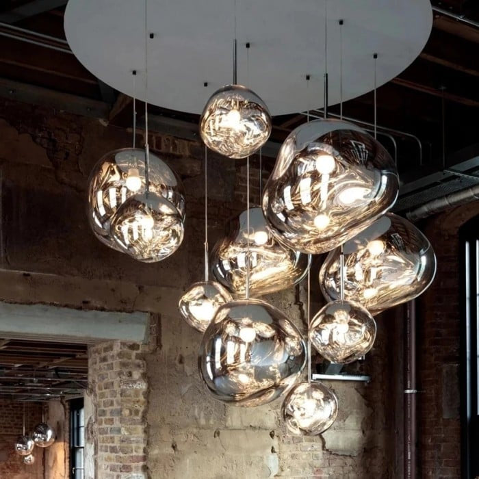 Jessamy – wisząca lampa kula z akrylu z lustrzanym wykończeniem do jadalni i kuchni