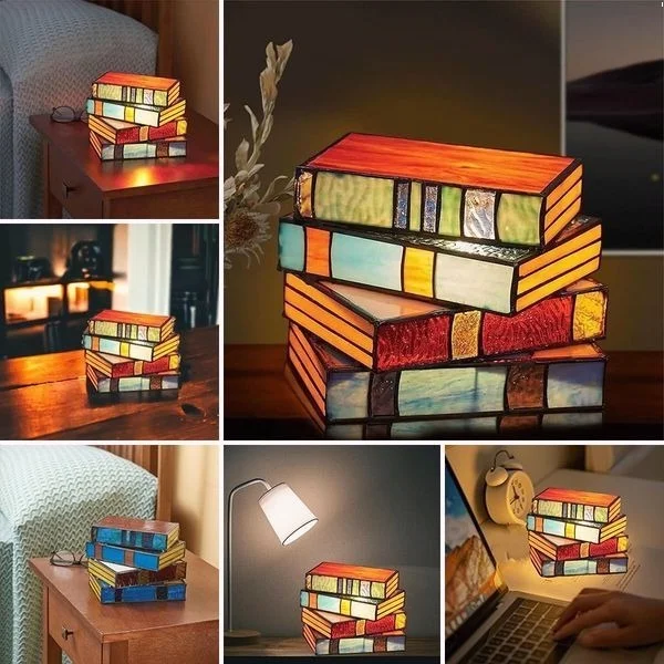 Lampa witrażowa książki