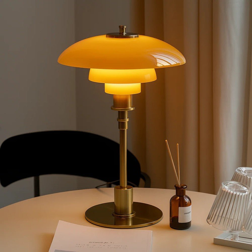 Nordycka lampa stołowa ze szkła z ciepłym światłem