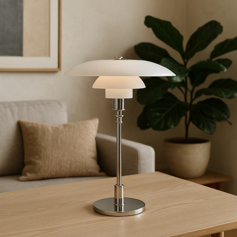 Nordycka lampa stołowa ze szkła z ciepłym światłem
