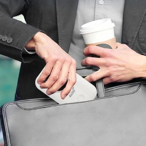 Przenośny router Wi-Fi | obsługa 5G i stabilny sygnał | gotowy do podróży